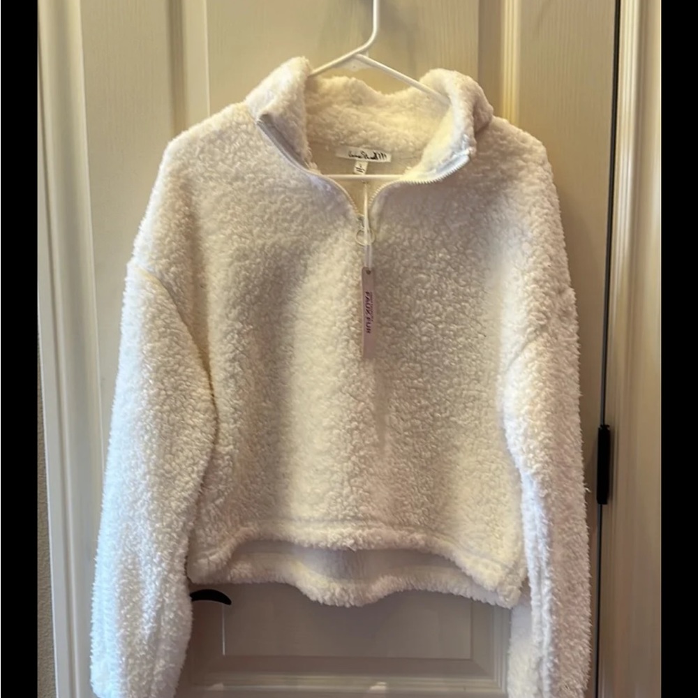 Love tree White Sherpa NWT Sz L